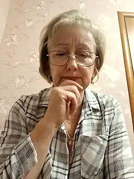 AlikaSwan5821 — Freechat on StripChat