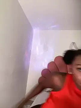 Freechat alissradiante1 on StripChat