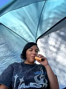 Freechat allybluee777 on StripChat