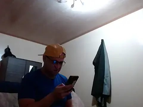 Freechat alphaswitchard on StripChat