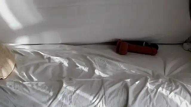 Freechat Alyonushkadarling on StripChat