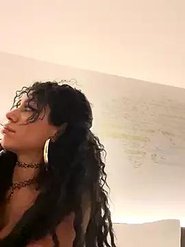 Freechat AlyssaHottv_ on StripChat