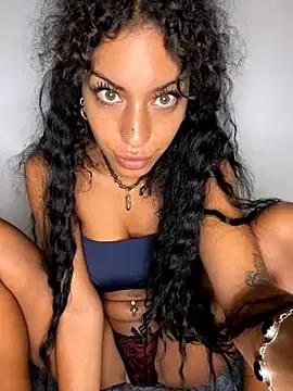 Freechat AlyssaHottv_ on StripChat