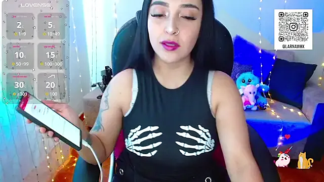 Offline AmberGoddess_ on StripChat