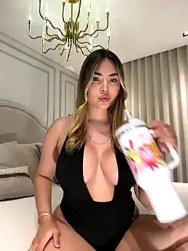 Freechat AnaCarrera on StripChat