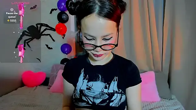 Offline Anikka_Liam on StripChat