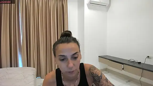 annabishop on StripChat