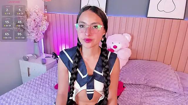 Annie__2 on StripChat 