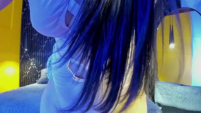 Annie_paradise17 on StripChat 