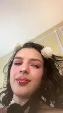 AriaHeavenss — fingers in my pussy