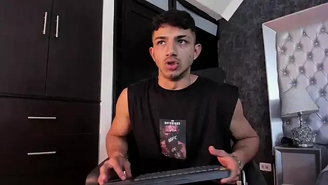 ArturoCardona_ on StripChat