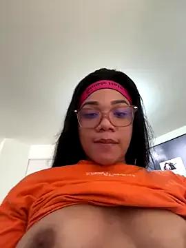 ashley_Tompson1 — Garganta profunda