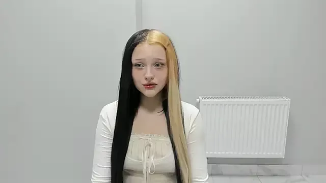 Offline AudreyEmbry on StripChat