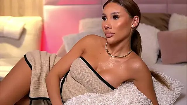 AvaHeath on StripChat