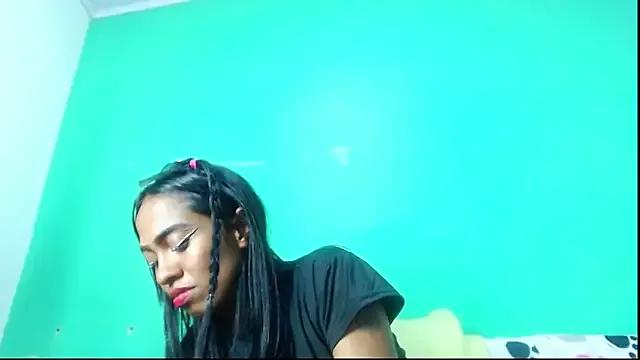 Freechat avaleri_cherry on StripChat