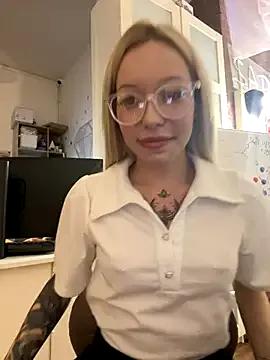 Freechat babydolll on StripChat