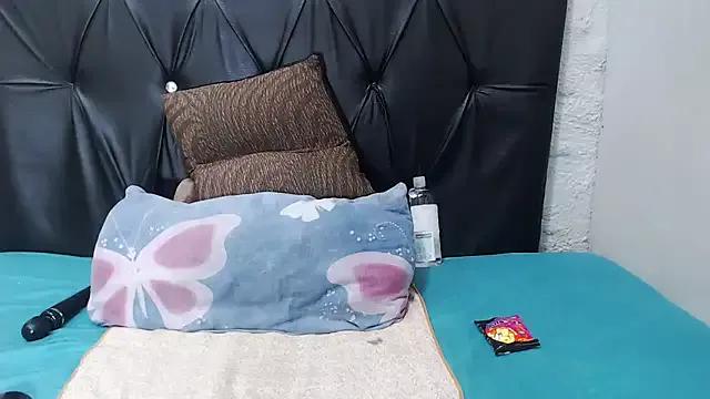 Freechat babyotria on StripChat