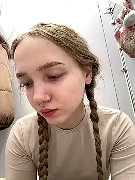 Offline bambi_lu on StripChat