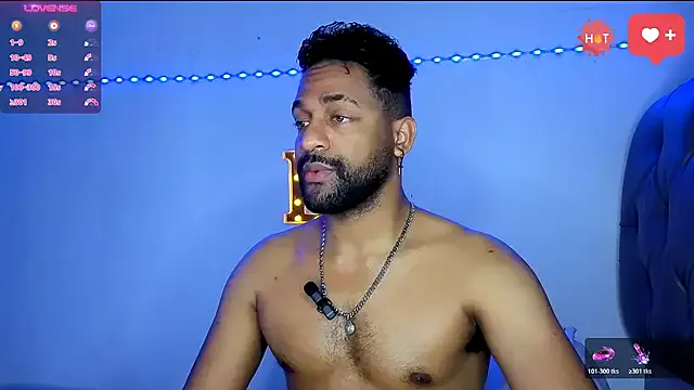 bbcblackhot34 on StripChat