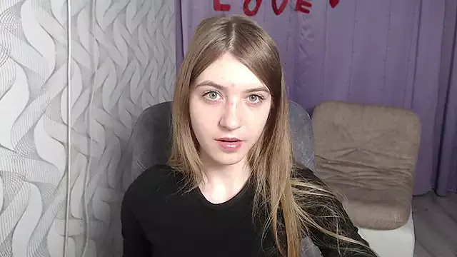 Offline Bella_kallen on StripChat