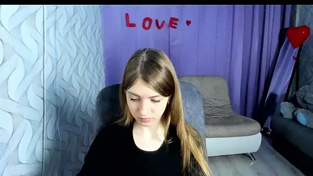 Offline Bella_kallen on StripChat