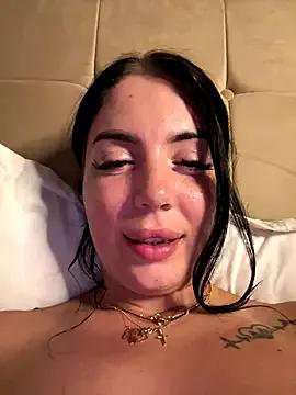 BellaaNoir on StripChat 