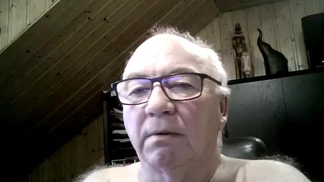 biggandybig on StripChat 