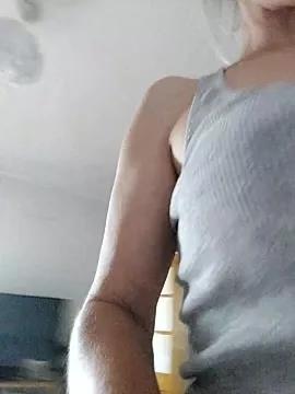 Freechat blondyruby on StripChat