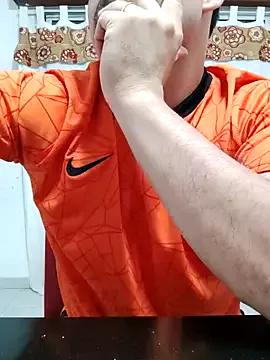 Bradd_32 — CLOSE UP HANDJOB + CUMSHOT