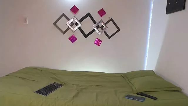 Offline brandonandtheylor on StripChat