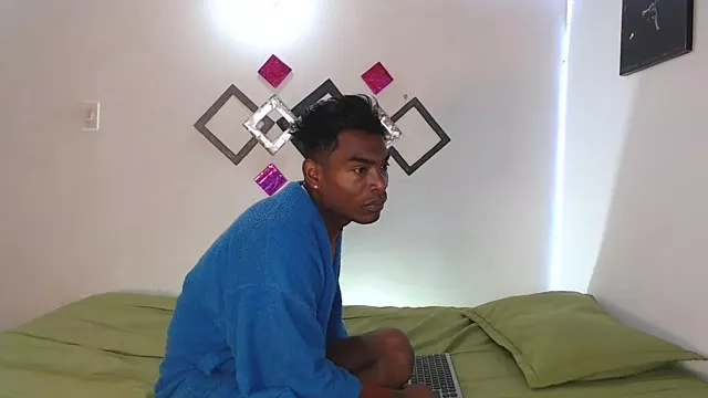 Offline brandonandtheylor on StripChat