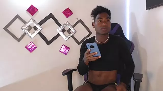 Offline brandonandtheylor on StripChat