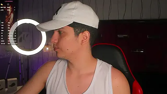 Offline Brat_ on StripChat