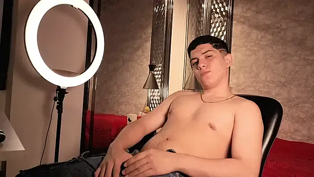 Offline Brat_ on StripChat