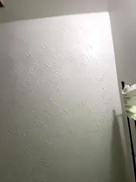 Freechat brofcker on StripChat