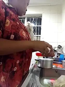 BubblyBeautiful on StripChat 