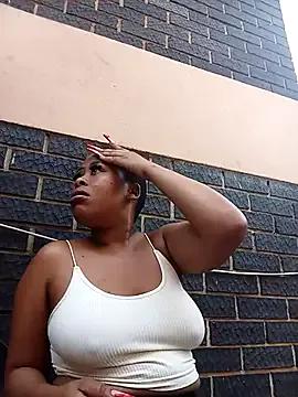 BubblyBeautiful on StripChat 