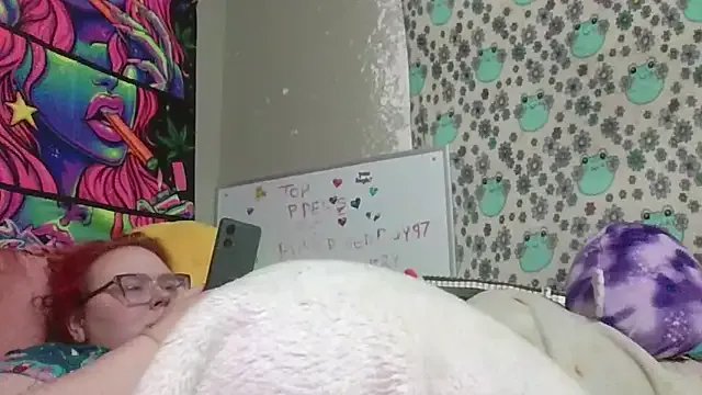 callmesiren on StripChat