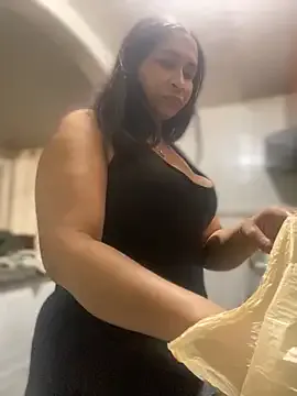 Carola-Ross on StripChat