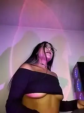 Caticaa2 — dildo figa duro