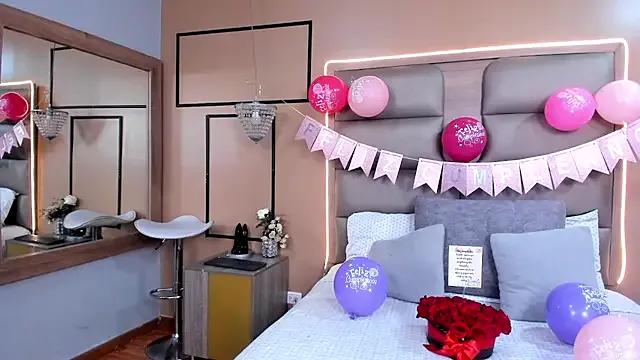 CAYLINCOLLINS on StripChat