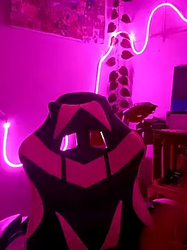 Celestte22 on StripChat 