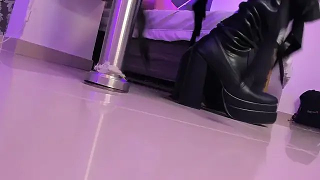 Freechat Charlotte_Myers on StripChat