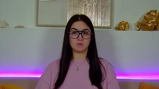 Freechat ChristinaMilton on StripChat