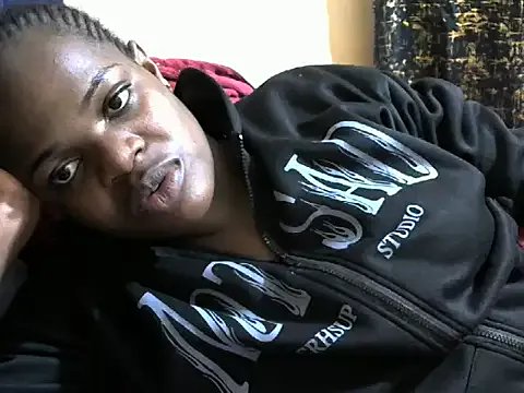 Freechat Creamy_dolly on StripChat