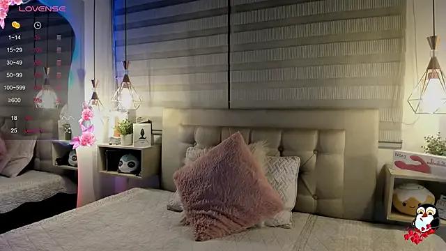 cristal__hot_1 on StripChat