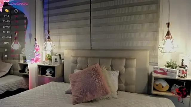 cristal__hot_1 on StripChat