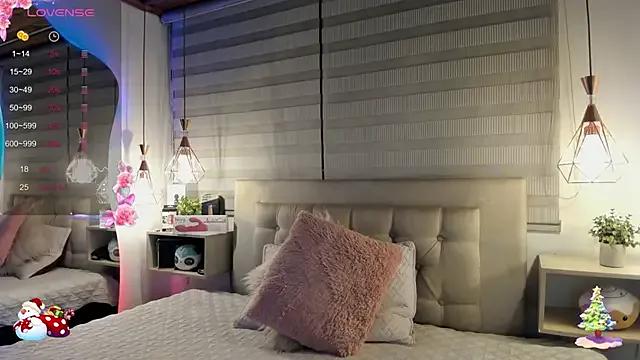 cristal__hot_1 on StripChat