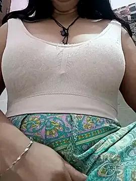 Freechat cute-mahek on StripChat