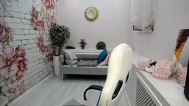 Cutie_Asya — squats 5 times